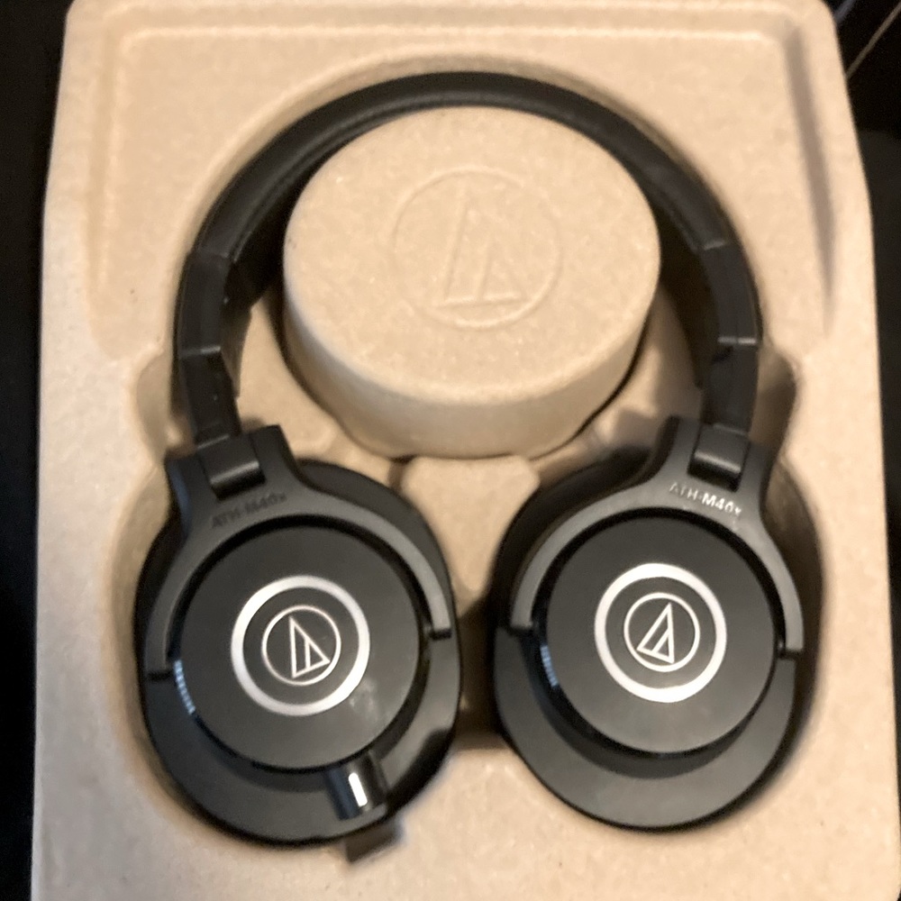 AudioTechnica ATH-M40x headphones